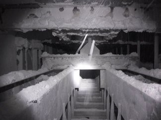Dust buildup at suspension beam of ESP 2 field 1