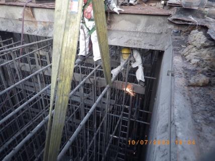 Dismantling the entire internal parts